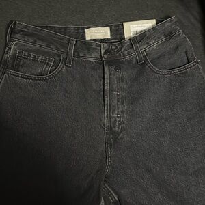 Never worn! With tags! Black Straight Everlane Jeans!